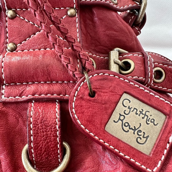 Gorgeous Soft leather large  handbag. Amazing stitching detail/brass accents. - Picture 4 of 11